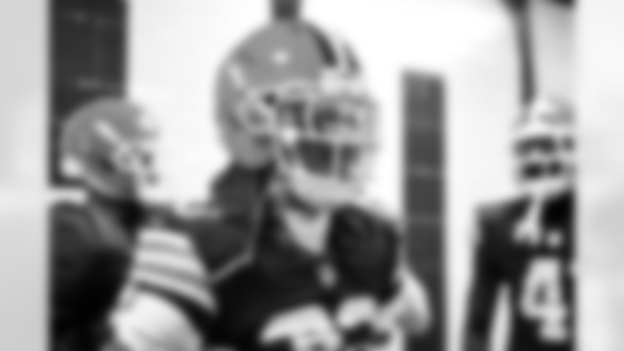 Safety Ronnie Hickman Jr. (33) before a NFL football game between the Pittsburgh Steelers and Cleveland Browns on December 28, 2025 at Huntington Bank Field.