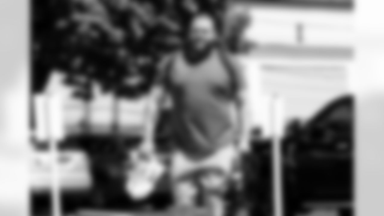 Offensive guard Joel Bitonio (75) reports for Training Camp at CrossCountry Mortgage Campus on July 22, 2025.