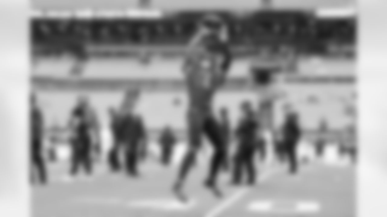 Cornerback Tyson Campbell (7) before a NFL football game between the Miami Dolphins and Cleveland Browns on October 19, 2025 at Huntington Bank Field.