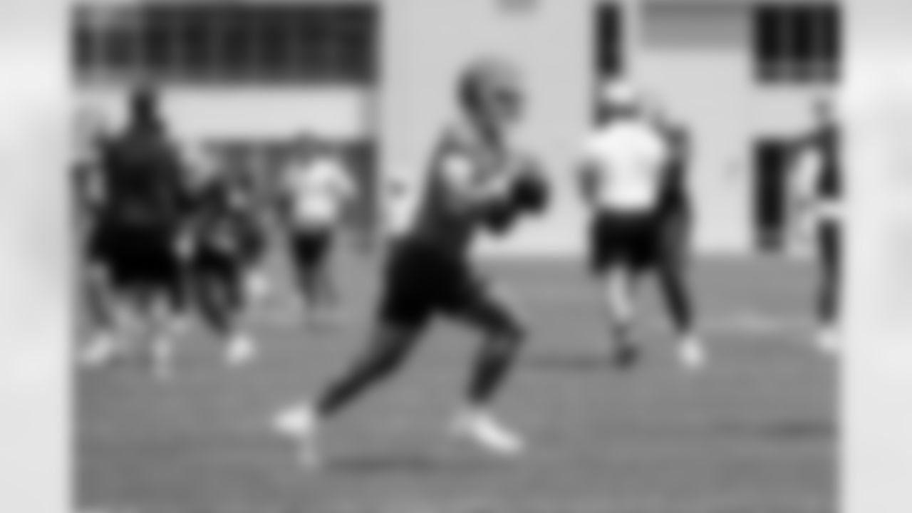 Quarterback Dillon Gabriel (5) during the fifth day of OTAs at CrossCountry Mortgage Campus on June 4, 2025.