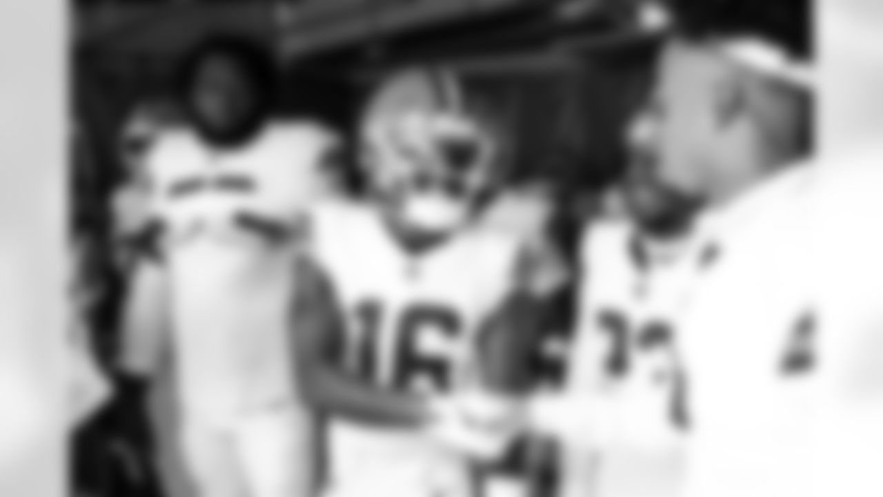 Wide receiver Diontae Johnson (16) before a preseason NFL football game between the Los Angeles Rams and Cleveland Browns on August 23, 2025 at Huntington Bank Field.