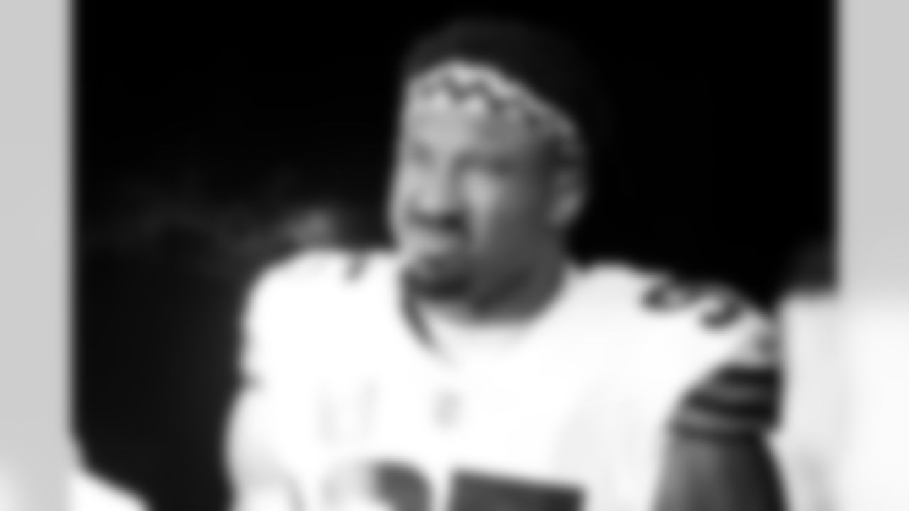 Defensive end Myles Garrett (95) before a NFL football game between the Cleveland Browns and Chicago Bears on December 14, 2025 at Soldier Field.