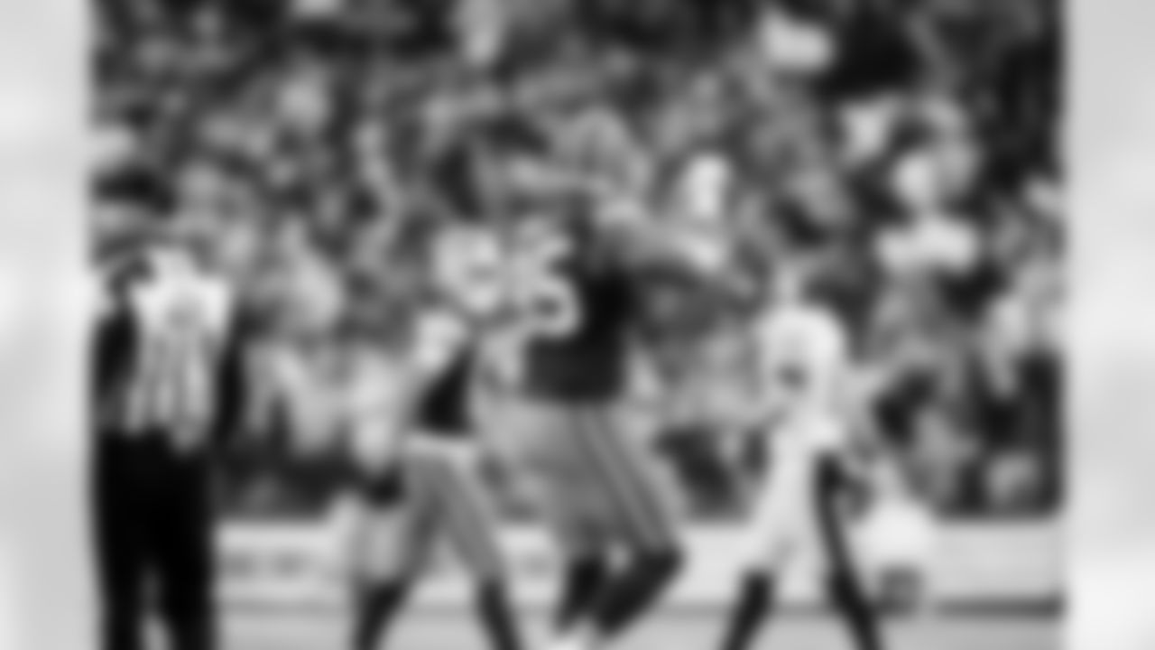 Defensive end Myles Garrett (95) during a NFL football game between the Pittsburgh Steelers and Cleveland Browns on December 28, 2025 at Huntington Bank Field.