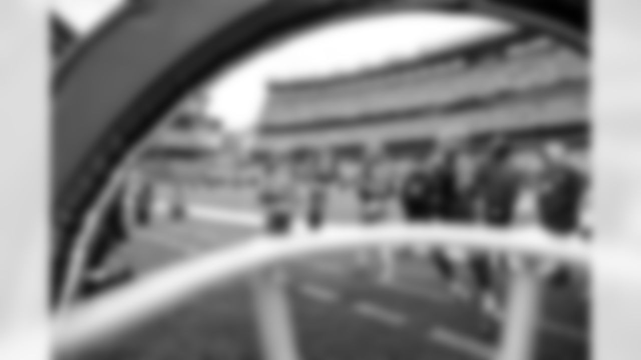 Wide receiver Kaden Davis (89), Wide receiver Cedric Tillman (19), and Running back Dylan Sampson (22) before a NFL football game between the Baltimore Ravens and Cleveland Browns on November 16, 2025 at Huntington Bank Field.