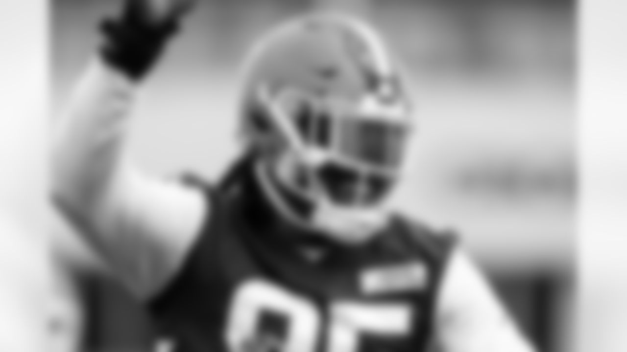 Tight end David Njoku (85) during the third day of mandatory minicamp at CrossCountry Mortgage Campus on June 12, 2025.