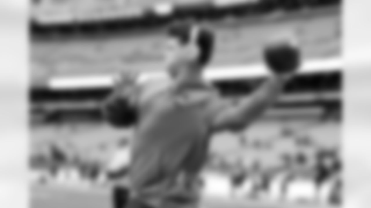 Quarterback Dillon Gabriel (8) before a NFL football game between the Baltimore Ravens and Cleveland Browns on November 16, 2025 at Huntington Bank Field.