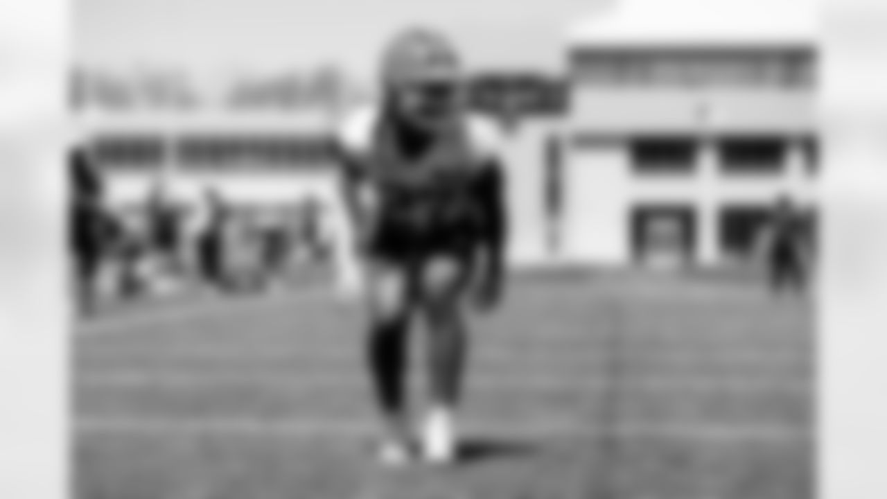 Defensive back LaMareon James (27) during fieldwork on the first day of Rookie Minicamp at CrossCountry Mortgage Campus on May 9, 2025.