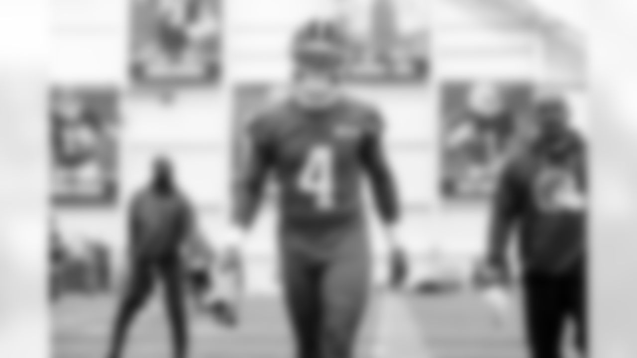 Quarterback Deshaun Watson (4) during practice at CrossCountry Mortgage Campus on December 10, 2025.