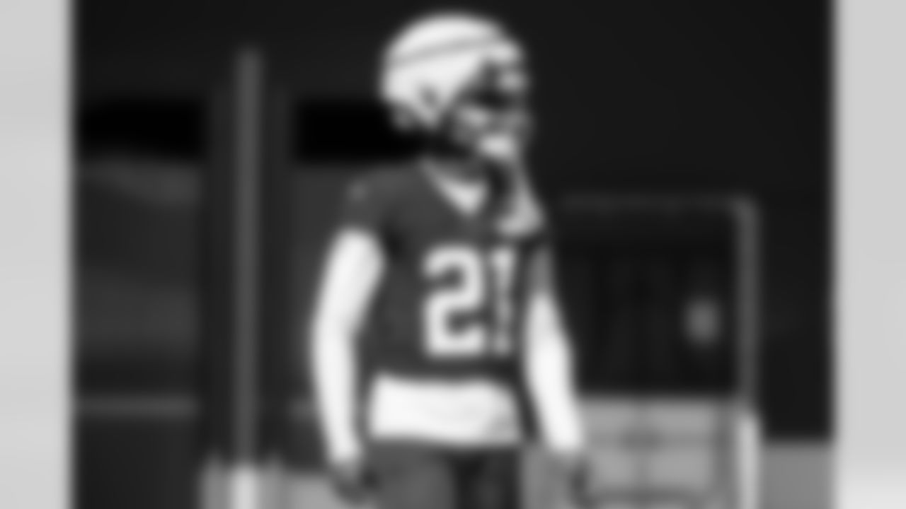 Cornerback Denzel Ward (21) during practice at CrossCountry Mortgage Campus on October 9, 2025.