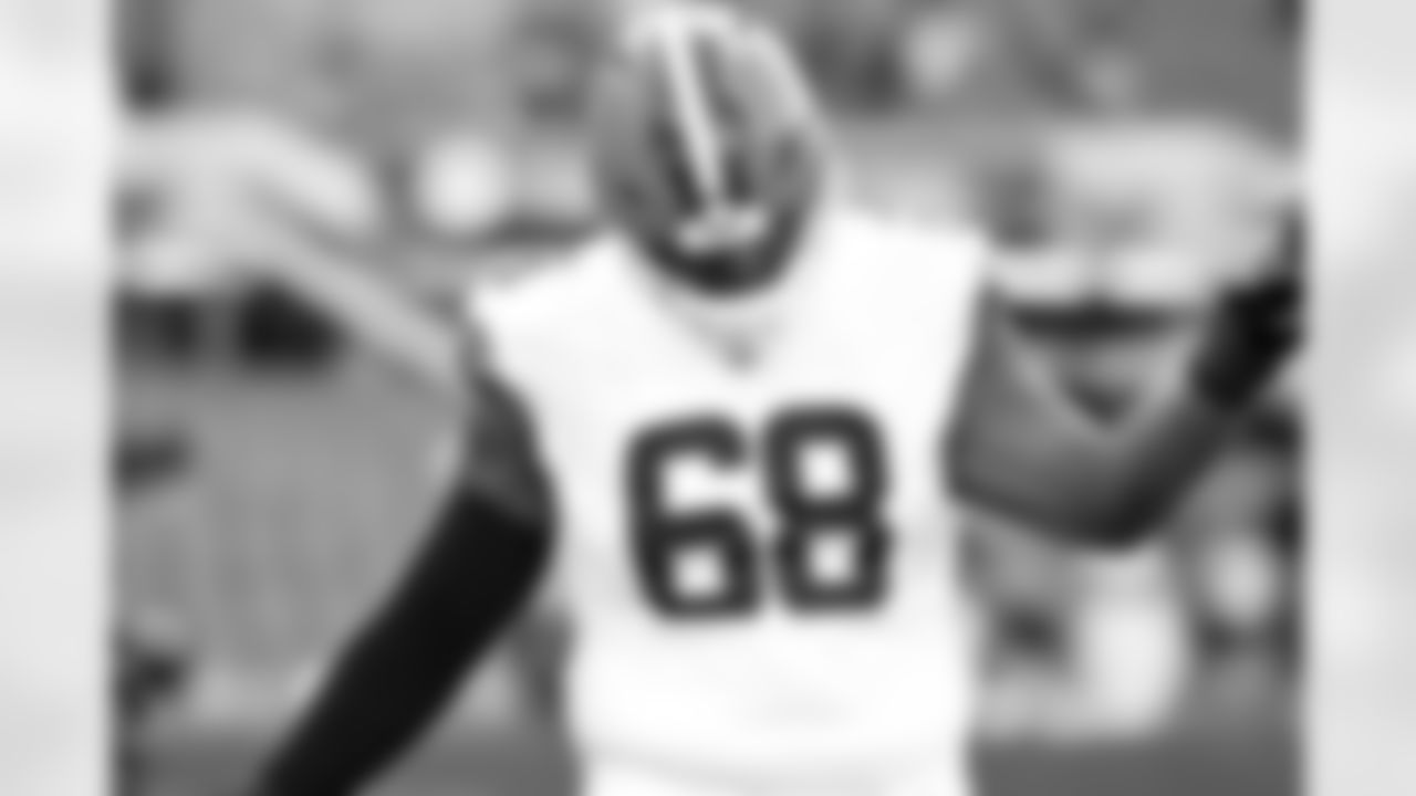 Offensive tackle Cam Robinson (68) before a NFL football game between the Cleveland Browns and Chicago Bears on December 14, 2025 at Soldier Field.