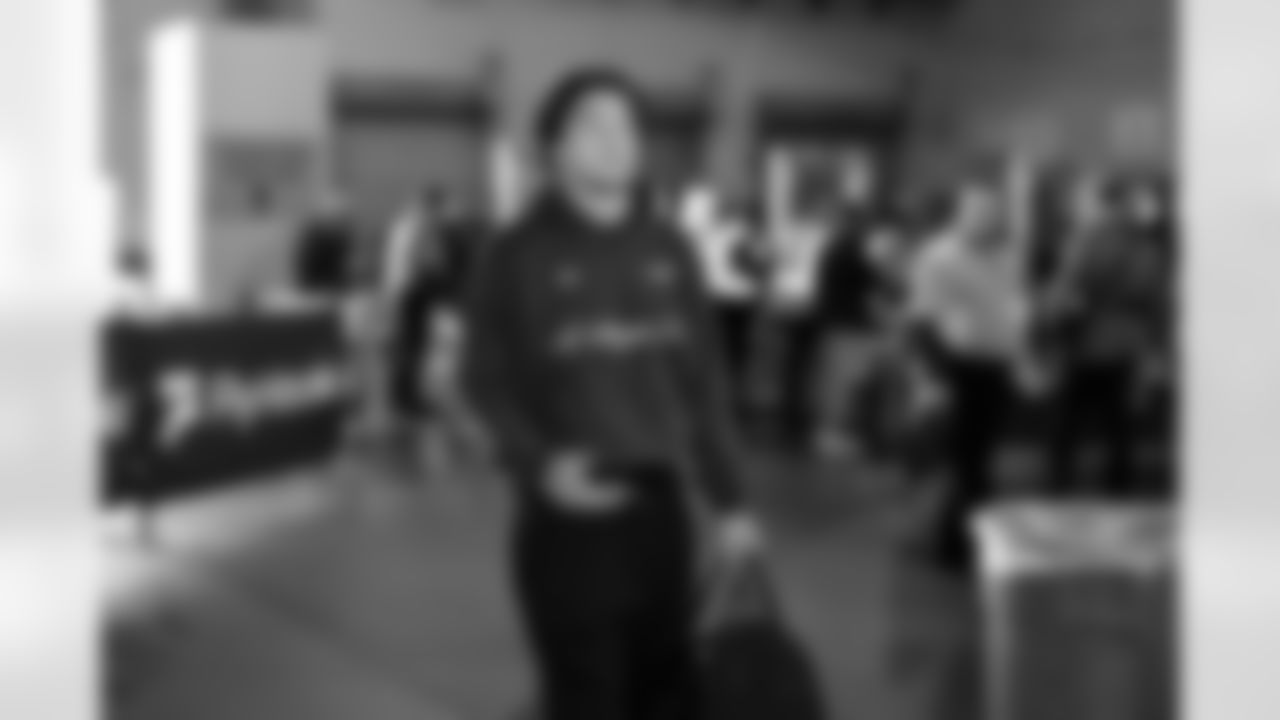 Safety Donovan McMillon (31) before a NFL football game between the Cleveland Browns and New York Jets on November 9, 2025 at MetLife Stadium.