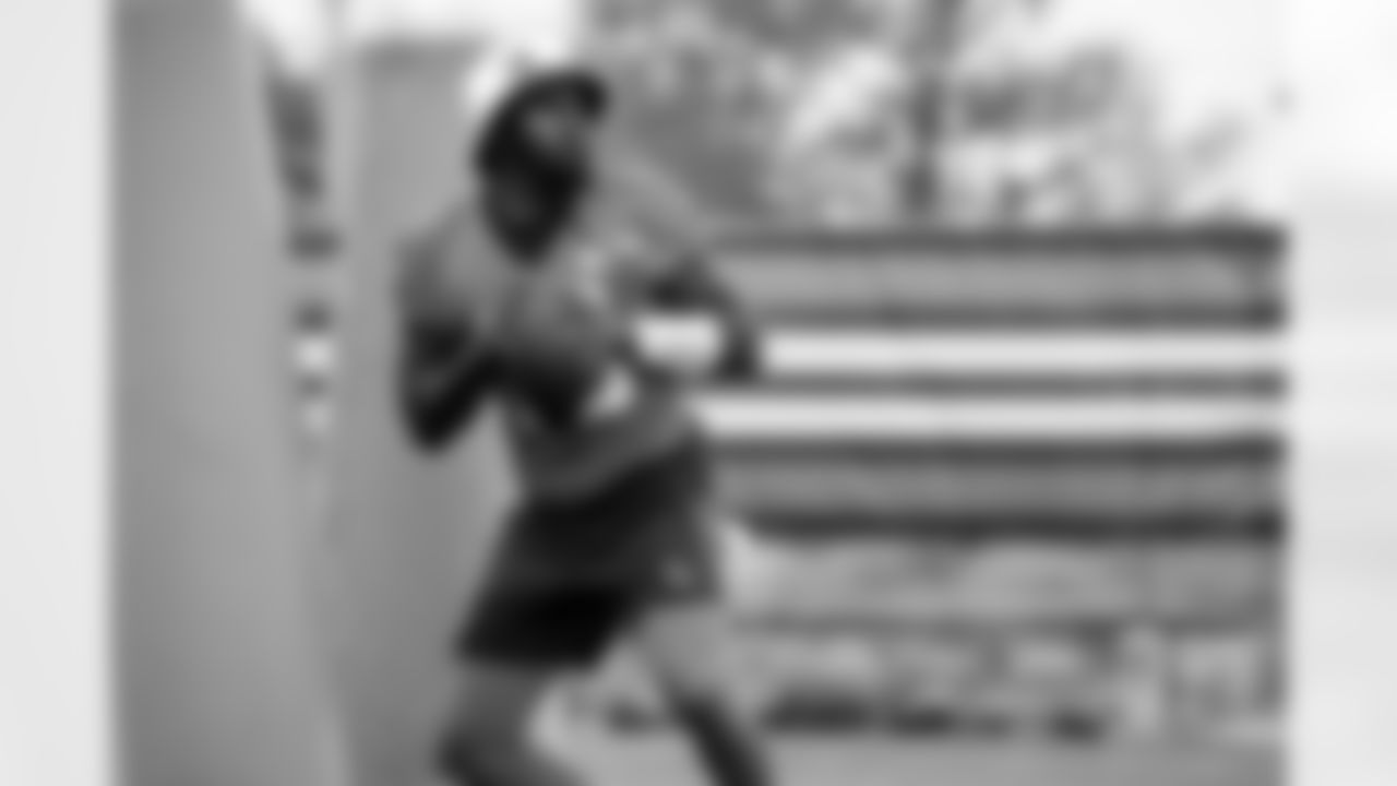 Quarterback Tyler Huntley (10) during a workout in Phase II of the offseason at CrossCountry Mortgage Campus on April 30, 2024.