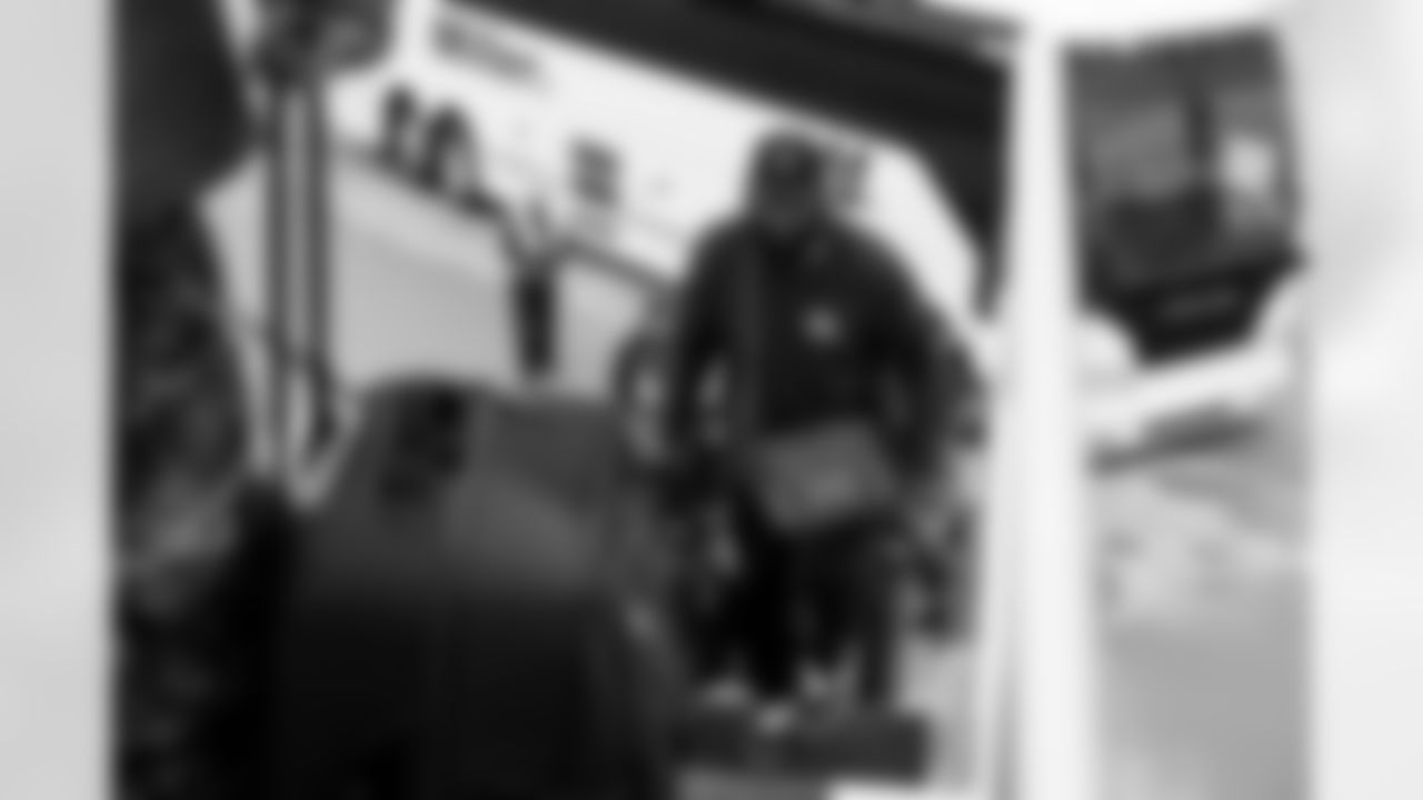 Defensive tackle Maliek Collins (96) travels to New York on November 8, 2025.