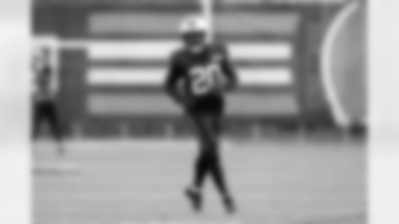 Defensive back D'Angelo Ross (20) during practice at CrossCountry Mortgage Campus on November 19, 2025.