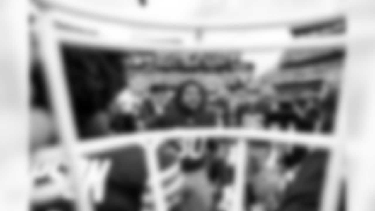 Linebacker Devin Bush (30) before a NFL football game between the Baltimore Ravens and Cleveland Browns on November 16, 2025 at Huntington Bank Field.