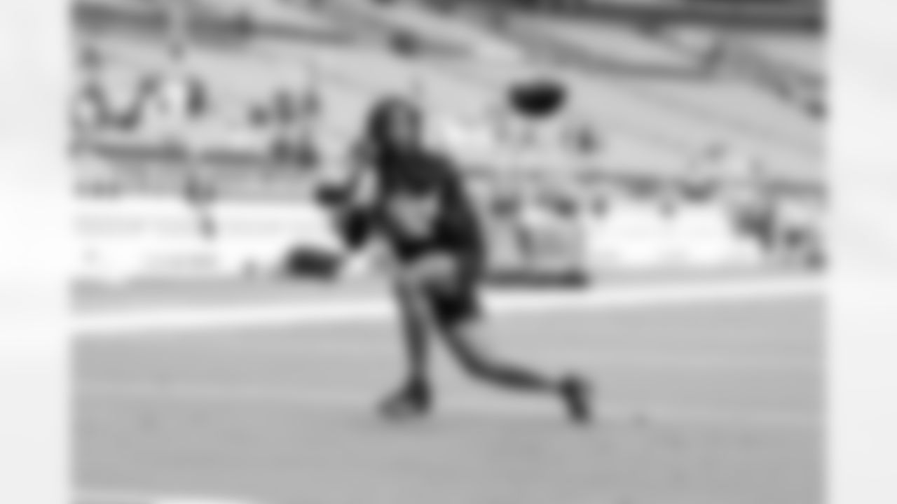 Wide receiver Jamari Thrash (80) before a NFL football game between the Miami Dolphins and Cleveland Browns on October 19, 2025 at Huntington Bank Field.
