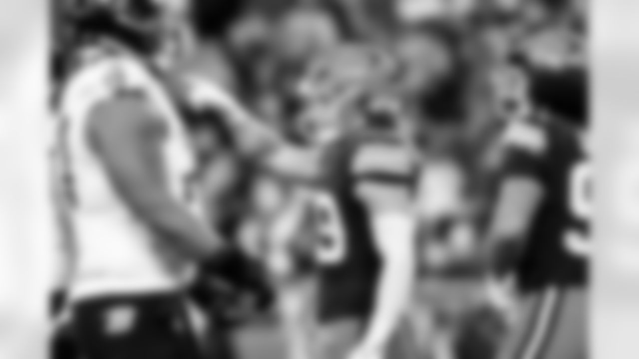 Linebacker Carson Schwesinger (49) during a NFL football game between the Baltimore Ravens and Cleveland Browns on November 16, 2025 at Huntington Bank Field.