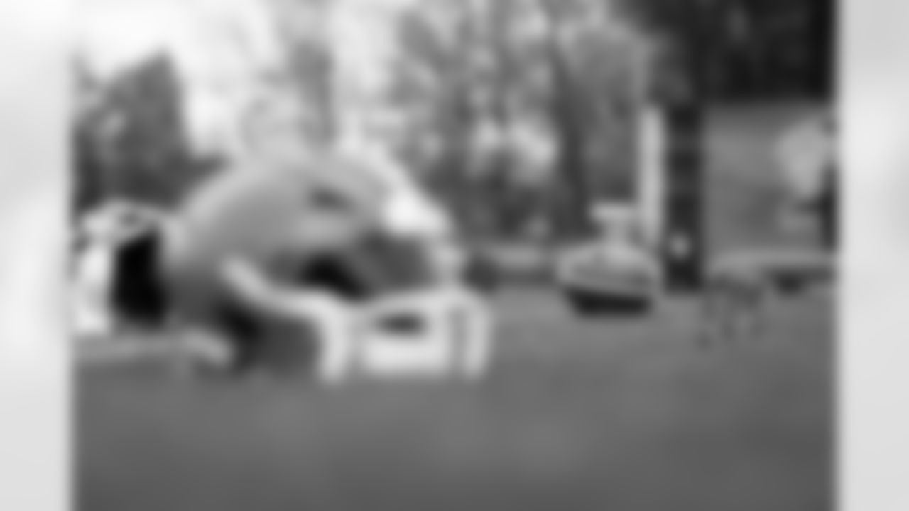 A helmet during practice at CrossCountry Mortgage Campus on November 3, 2025.