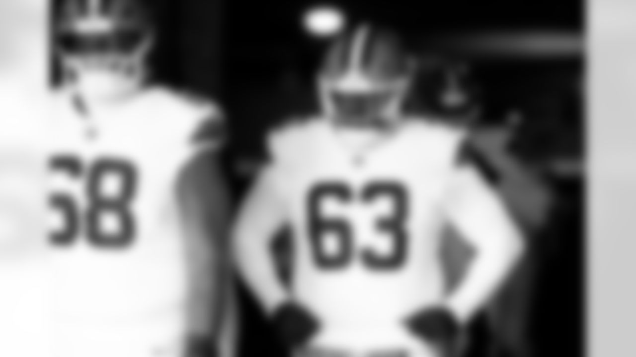 Offensive tackle Jeremiah Byers (63)