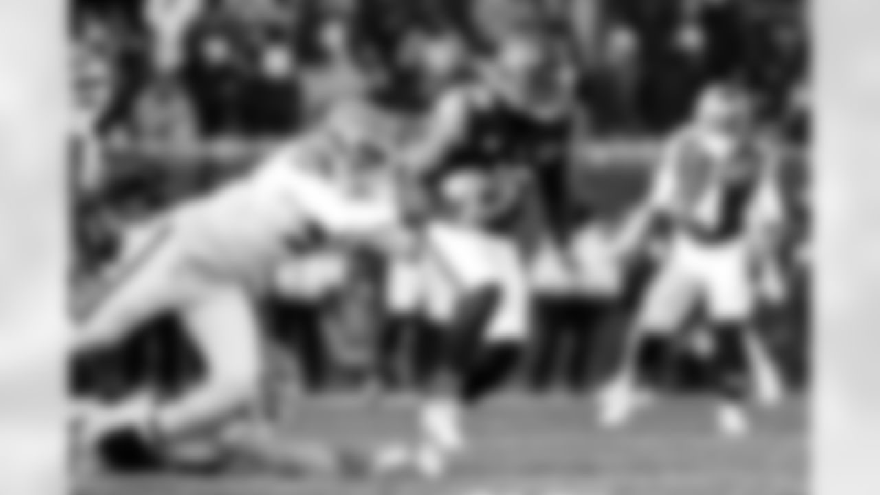 Defensive end Alex Wright (91) during a NFL football game between the Cleveland Browns and Chicago Bears on December 14, 2025 at Soldier Field.