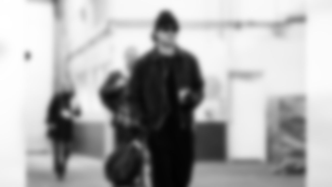 Kicker Andre Szmyt (25) before a NFL football game between the Cleveland Browns and Cincinnati Bengals on January 4, 2026 at Paycor Stadium. The Browns won 20-18.