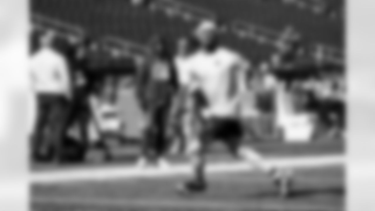 Wide receiver Isaiah Bond (16) before a NFL football game between the Cleveland Browns and New England Patriots on October 26, 2025 at Gillette Stadium.