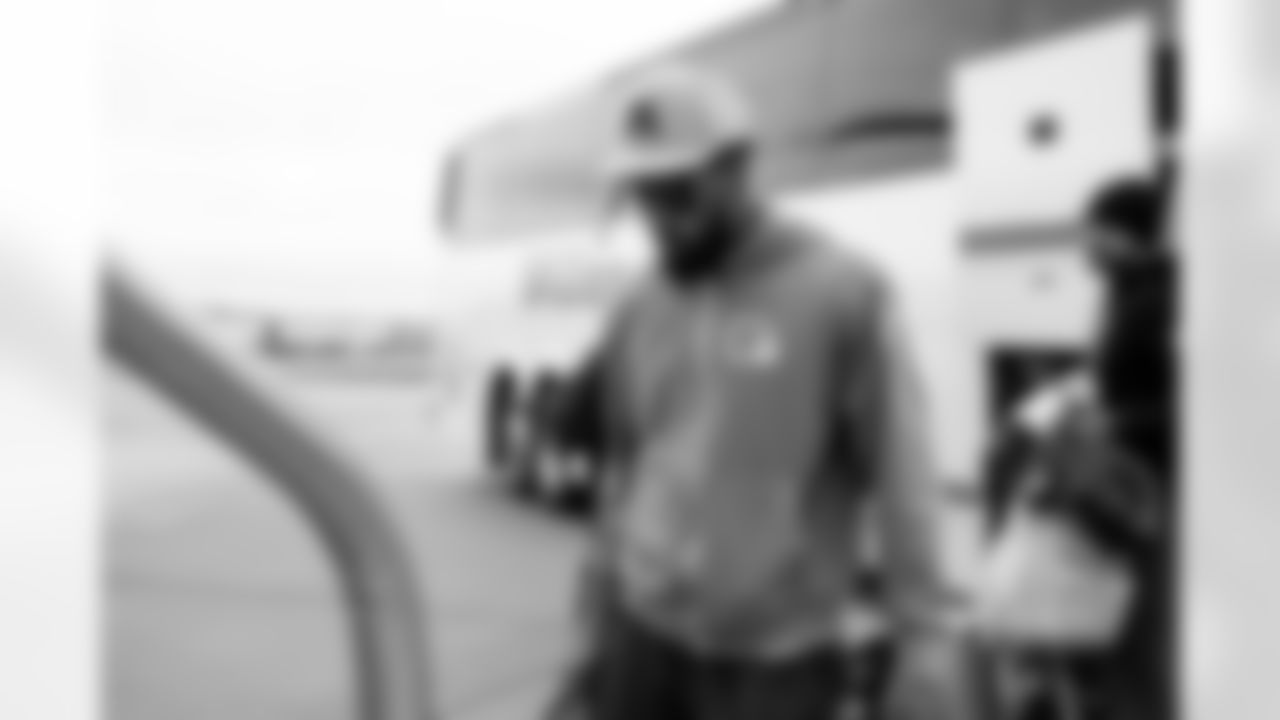 Cornerback Denzel Ward (21) travels to New York on November 8, 2025.