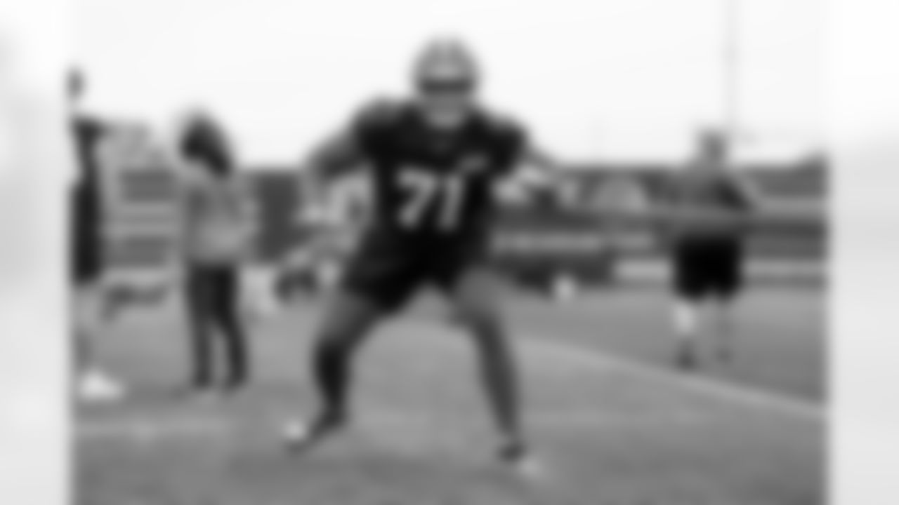 Offensive tackle Cornelius Lucas (71) during the first day of OTAs at CrossCountry Mortgage Campus on May 27, 2025.