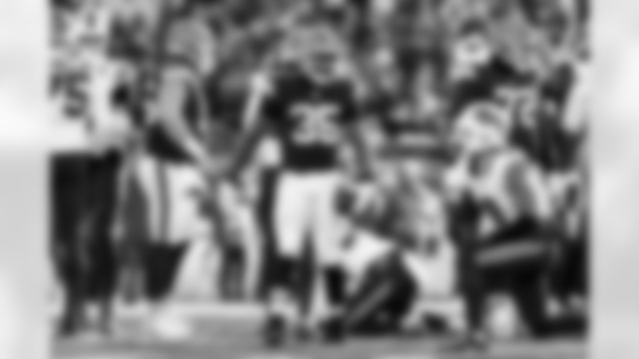 Running back Raheim Sanders (35) during a NFL football game between the Buffalo Bills and Cleveland Browns on December 21, 2025 at Huntington Bank Field.