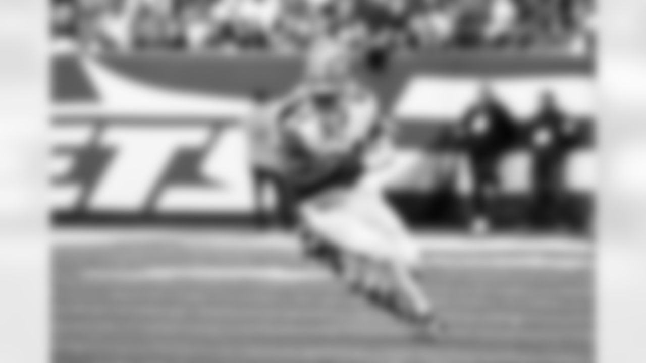 Tight end Harold Fannin Jr. (44) during a NFL football game between the Cleveland Browns and New York Jets on November 9, 2025 at MetLife Stadium.