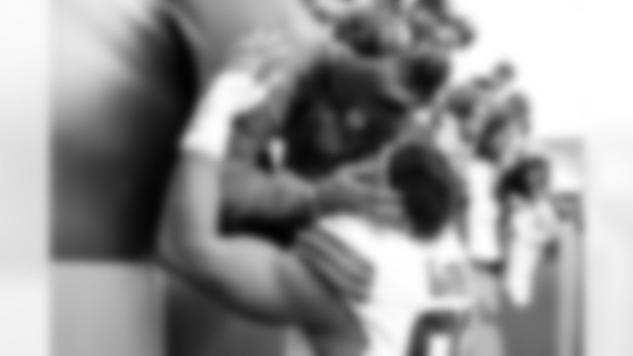 Defensive end Myles Garrett (95) and his mother Audrey Garrett after a NFL football game between the Cleveland Browns and Cincinnati Bengals on January 4, 2026 at Paycor Stadium. The Browns won 20-18.