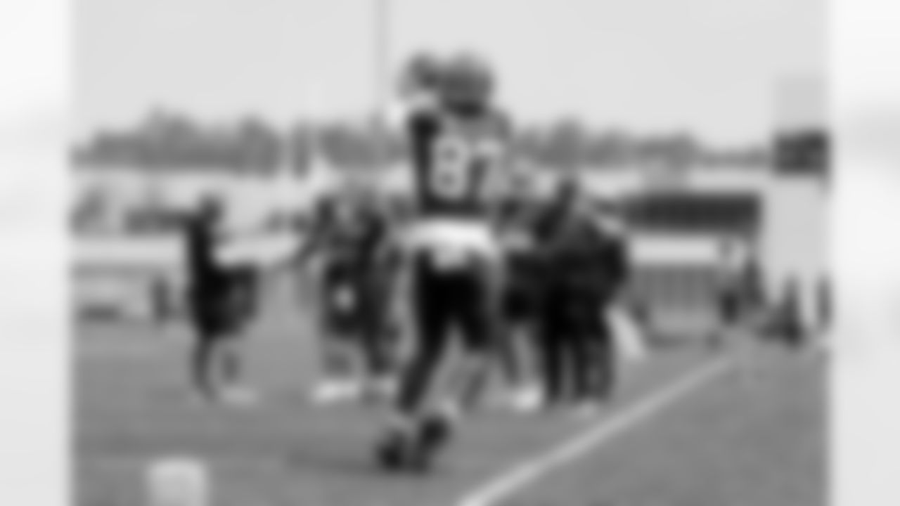 Tight end Tre' McKitty (87) during the fifth day of OTAs at CrossCountry Mortgage Campus on June 4, 2025.