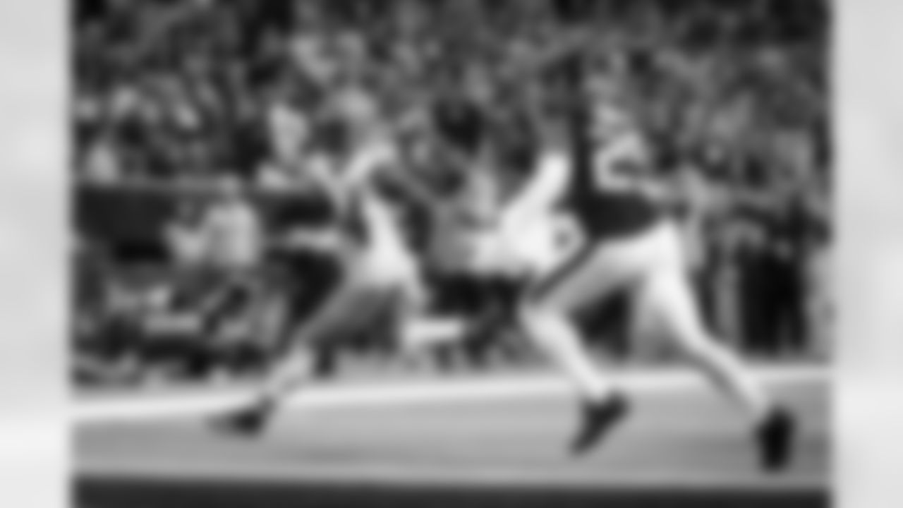 Running back Jerome Ford (34) during a NFL football game between the Cleveland Browns and Houston Texans on December 24, 2023 at NRG Stadium.