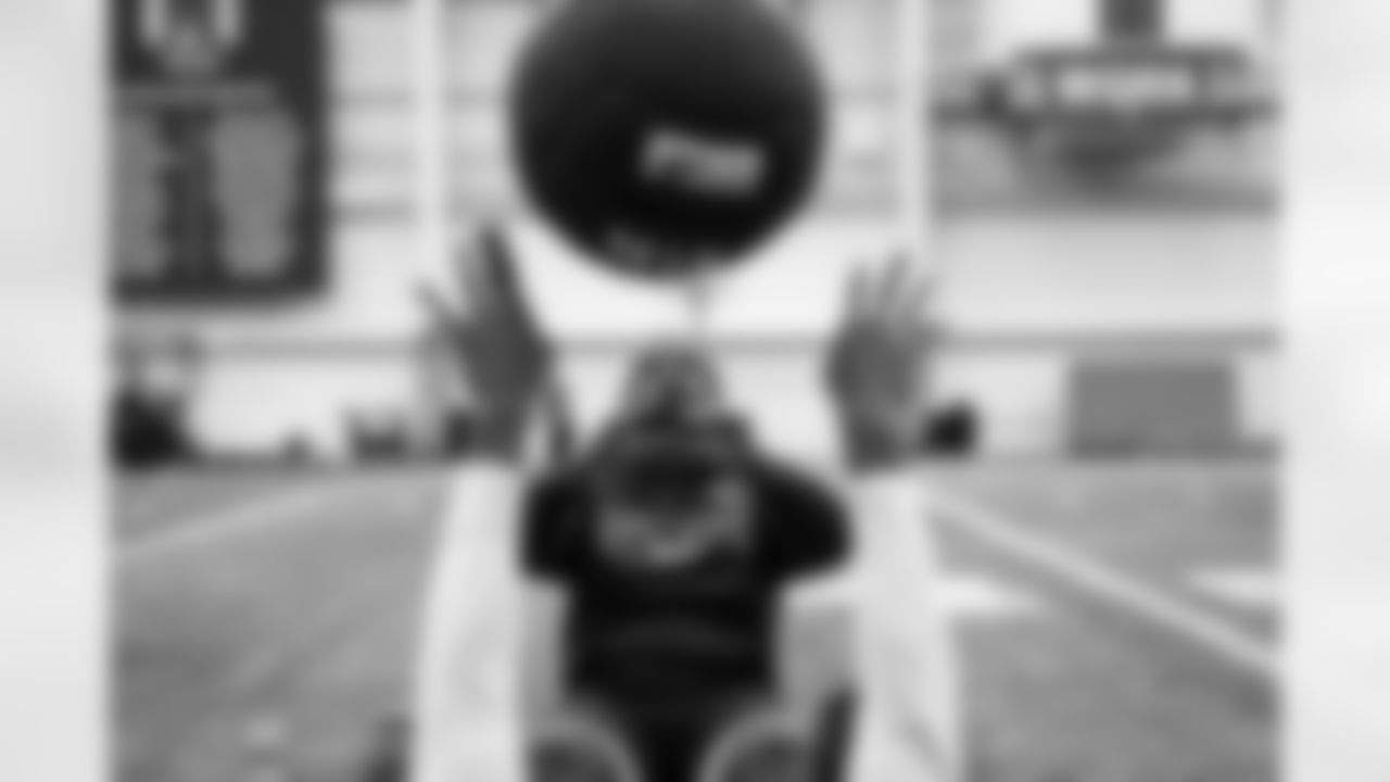 Tight end Jordan Akins (84) during a workout in Phase II of the offseason at CrossCountry Mortgage Campus on April 29, 2024.