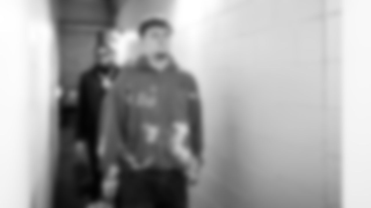 Defensive tackle Mason Graham (94) before a NFL football game between the Cleveland Browns and Chicago Bears on December 14, 2025 at Soldier Field.