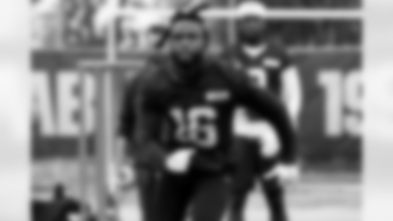 Wide receiver Diontae Johnson (16) during fieldwork in Phase II of the offseason at CrossCountry Mortgage Campus on May 6, 2025.