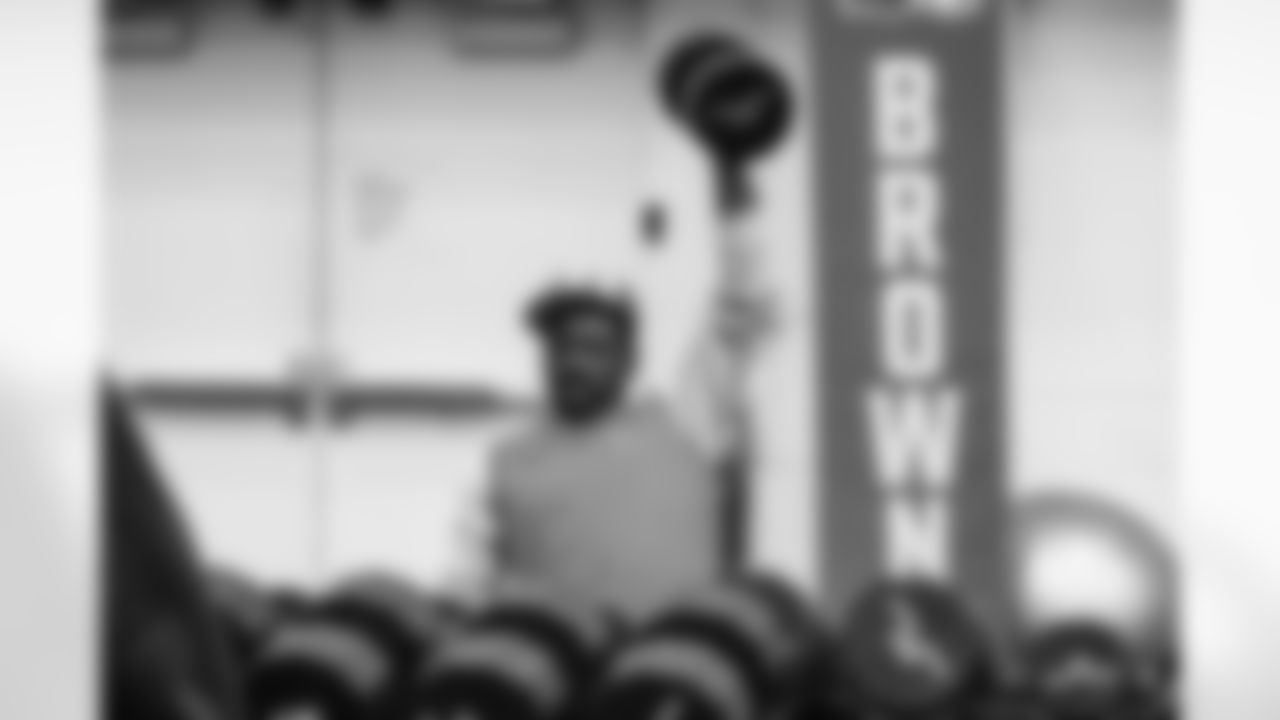 Linebacker Jeremiah Owusu-Koramoah (6) during a workout in Phase II of the offseason at CrossCountry Mortgage Campus on April 29, 2024.