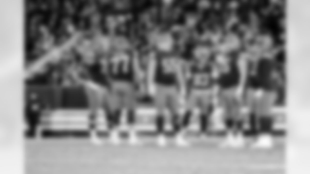 The offense during a NFL football game between the Baltimore Ravens and Cleveland Browns on November 16, 2025 at Huntington Bank Field.