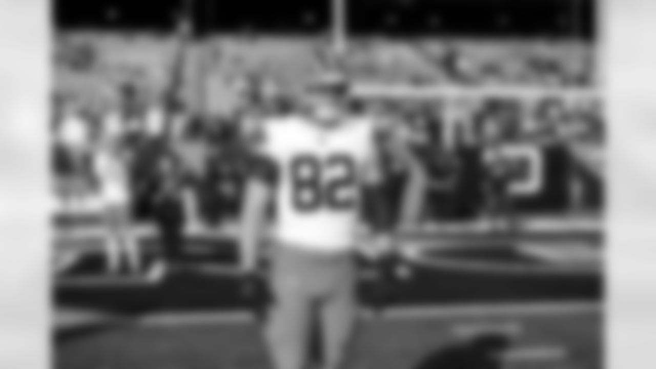 Tight end Brenden Bates (82) before a NFL football game between the Cleveland Browns and Cincinnati Bengals on January 4, 2026 at Paycor Stadium.