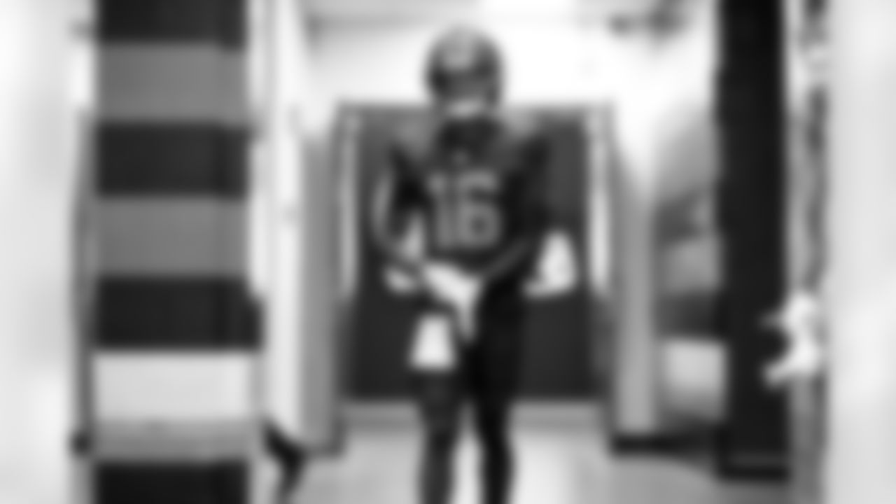 Wide receiver Isaiah Bond (16) before a NFL football game between the Miami Dolphins and Cleveland Browns on October 19, 2025 at Huntington Bank Field.