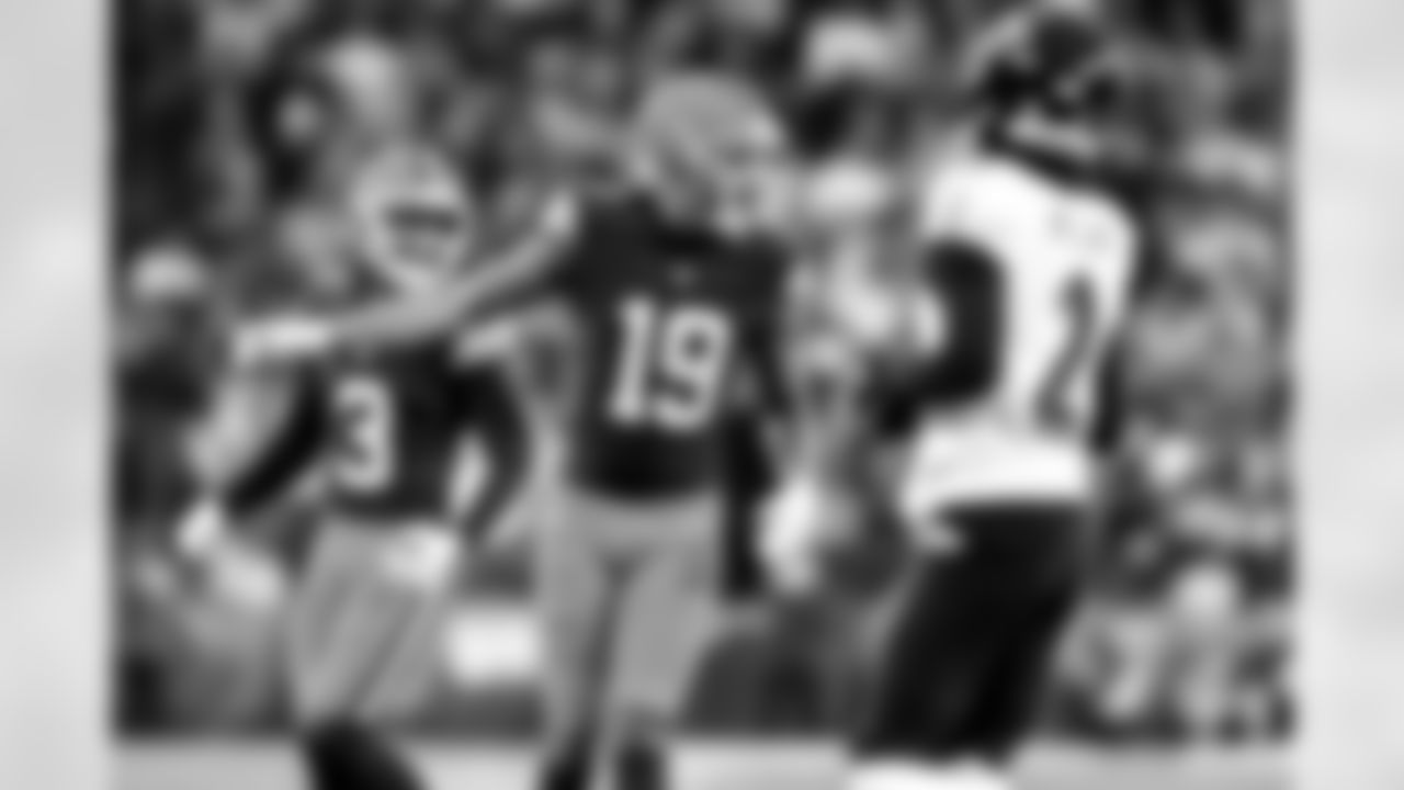 Wide receiver Cedric Tillman (19) during a NFL football game between the Baltimore Ravens and Cleveland Browns on November 16, 2025 at Huntington Bank Field.