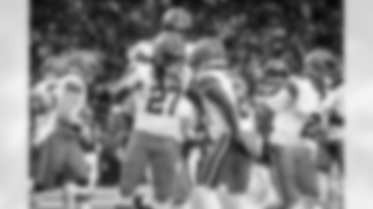 Running back Kareem Hunt (27) during a NFL Wild Card playoff football game between the Cleveland Browns and Houston Texans on January 13, 2024 at NRG Stadium.