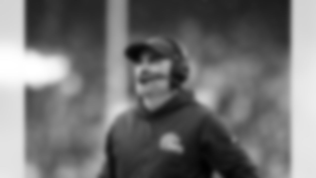 Head Coach Kevin Stefanski during a NFL football game between the Pittsburgh Steelers and Cleveland Browns on December 28, 2025 at Huntington Bank Field.