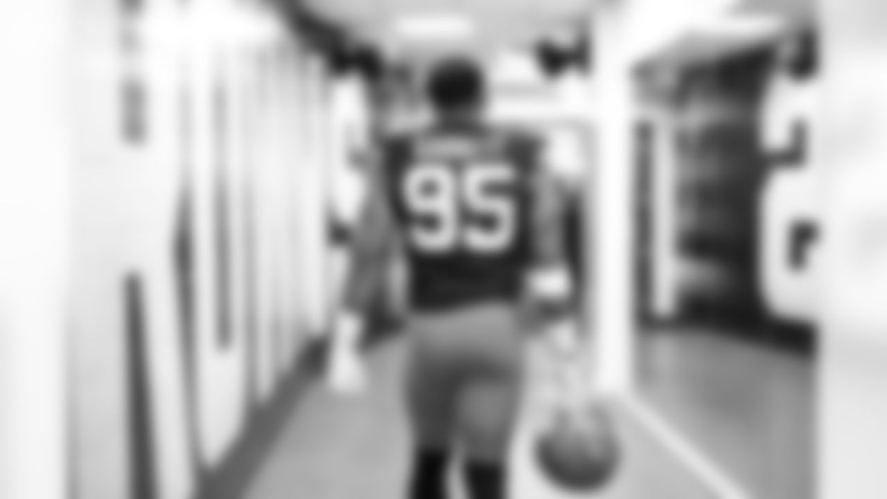 Defensive end Myles Garrett (95) before a NFL football game between the Pittsburgh Steelers and Cleveland Browns on December 28, 2025 at Huntington Bank Field.