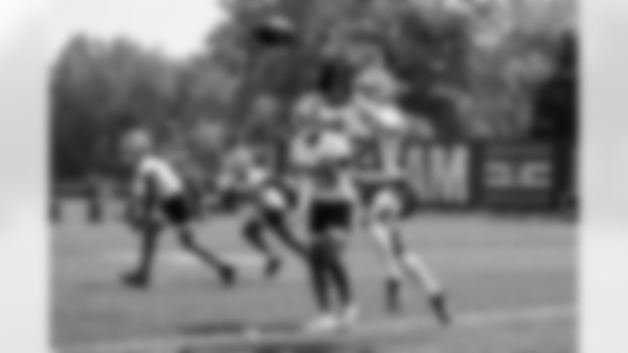 Cornerback Denzel Ward (21) during the fifth day of OTAs at CrossCountry Mortgage Campus on June 4, 2025.