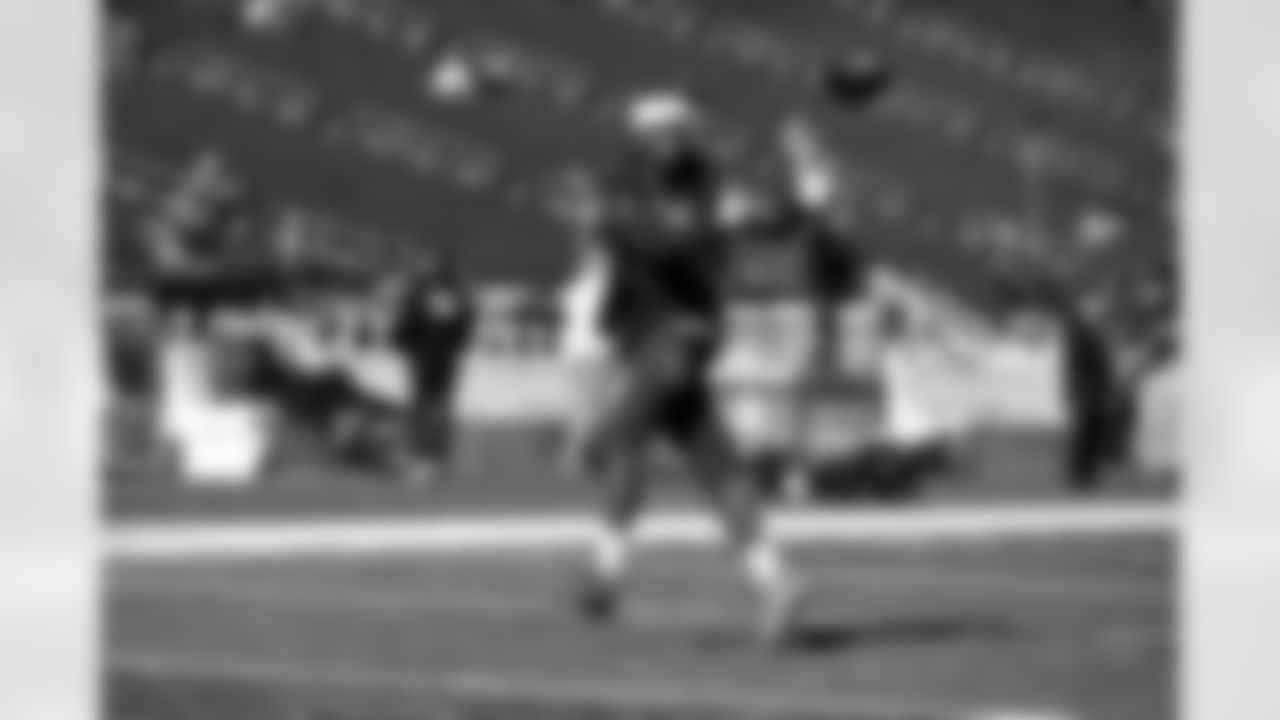 Wide receiver Jerry Jeudy (3) before a NFL football game between the Cleveland Browns and New England Patriots on October 26, 2025 at Gillette Stadium.