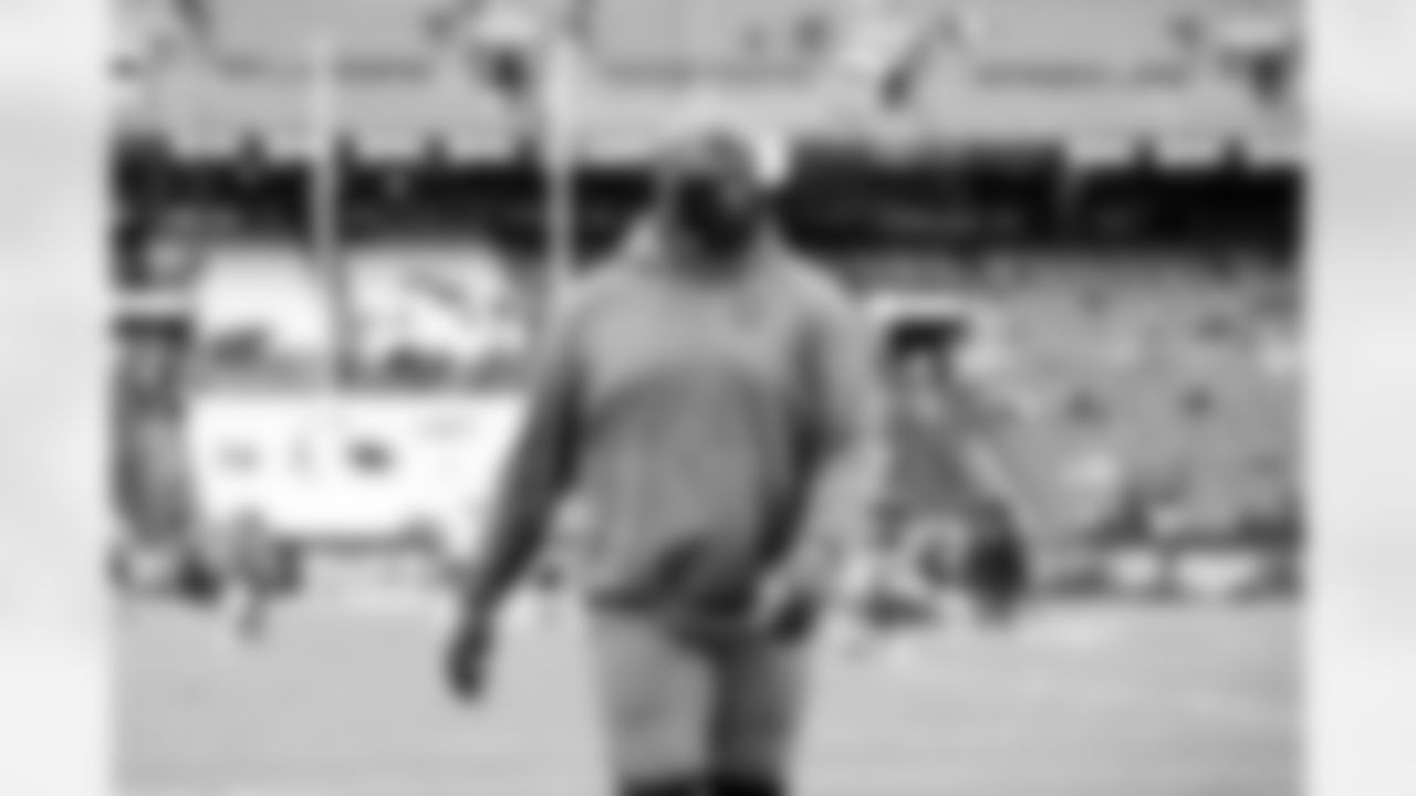 Defensive tackle Maliek Collins (96) before a NFL football game between the Baltimore Ravens and Cleveland Browns on November 16, 2025 at Huntington Bank Field.