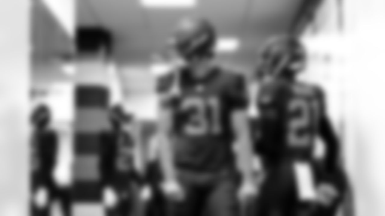 Safety Donovan McMillon (31) before a NFL football game between the Miami Dolphins and Cleveland Browns on October 19, 2025 at Huntington Bank Field.