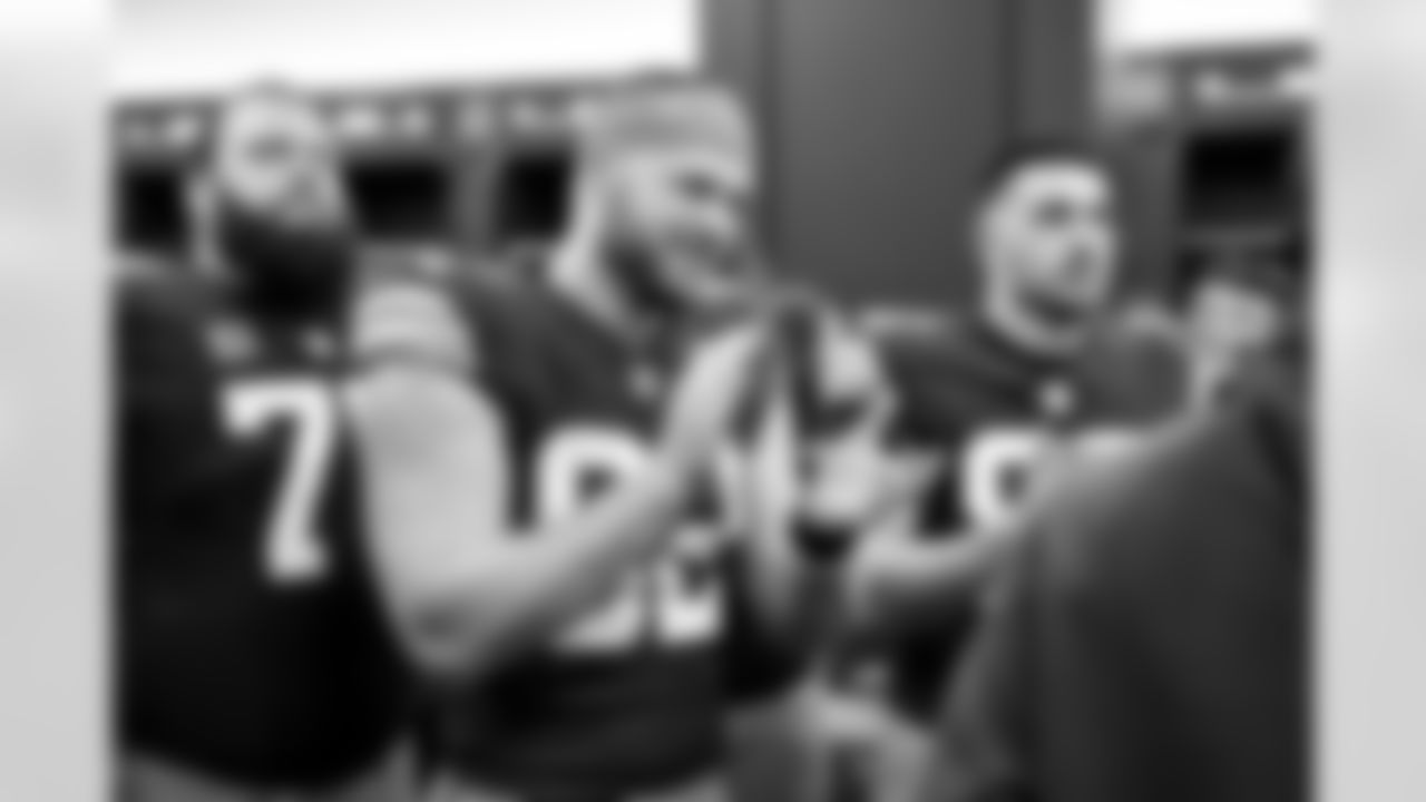 The Browns celebrate after a NFL football game between the Pittsburgh Steelers and Cleveland Browns on December 28, 2025 at Huntington Bank Field.