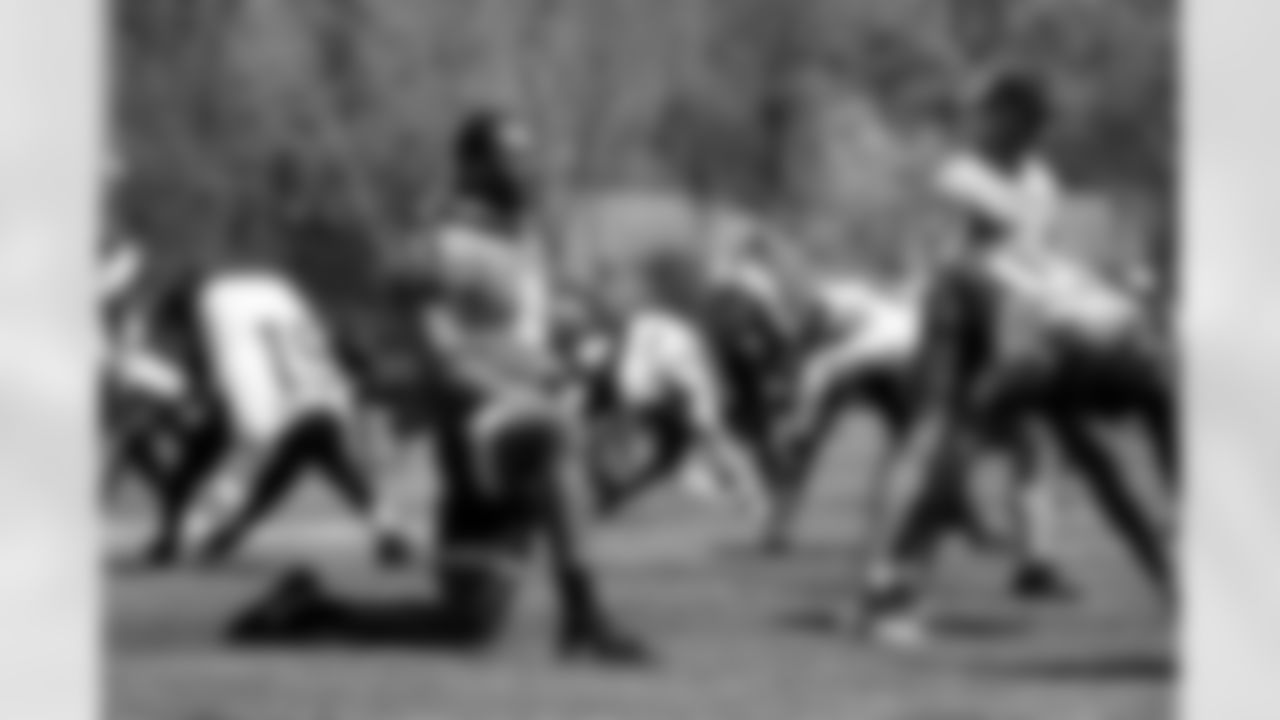 Quarterback Deshaun Watson (4) during a workout in Phase II of the offseason at CrossCountry Mortgage Campus on April 29, 2024.